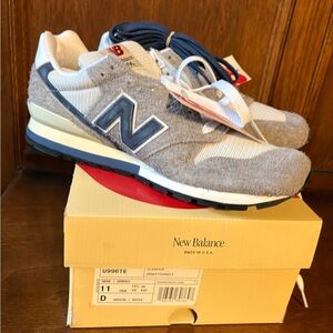 New Balance Men’s Sneakers, gray & white, brand new in box